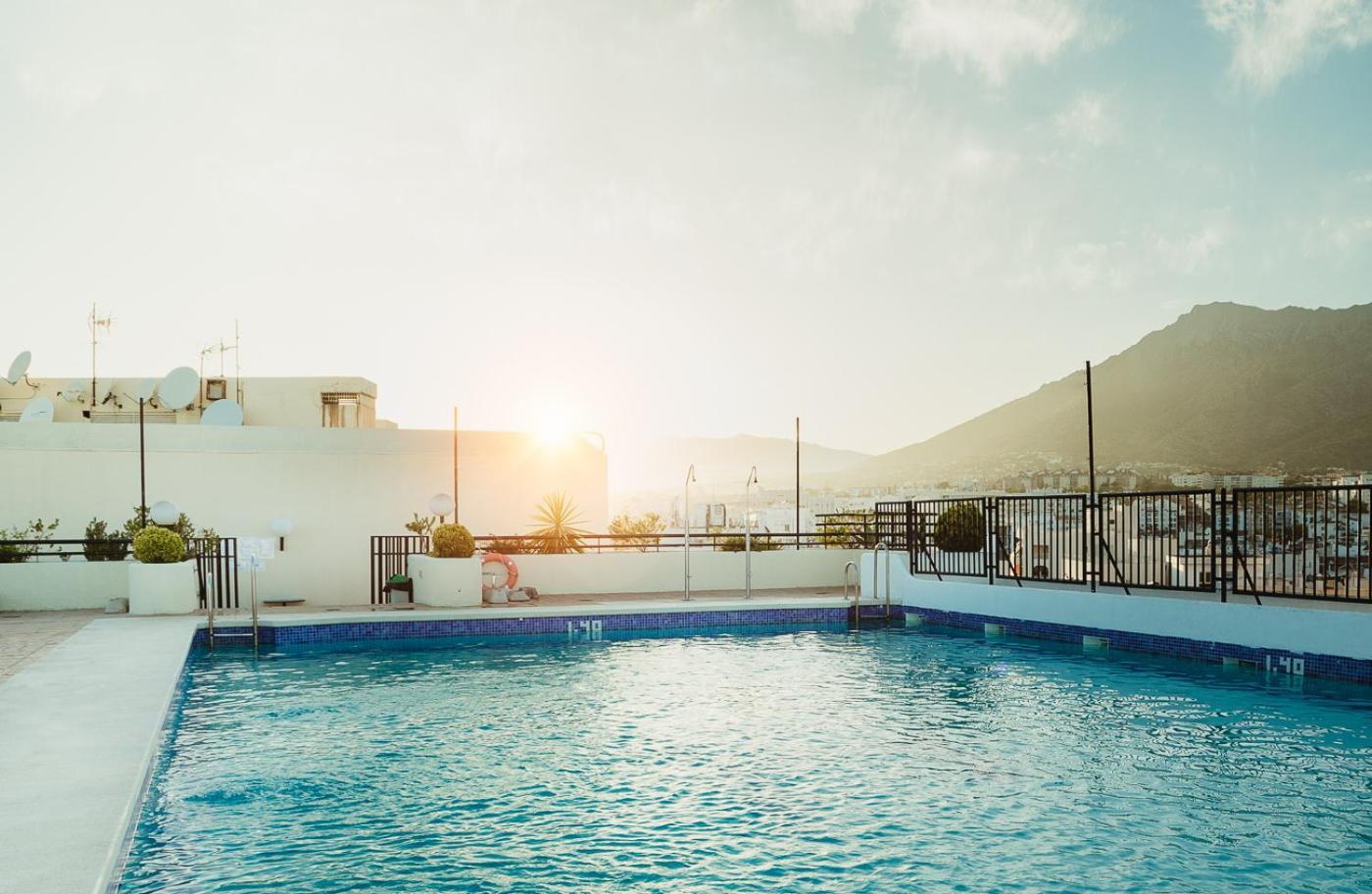 1ª Linea De Playa Marbell Center Apartment มาร์เบยา ภายนอก รูปภาพ